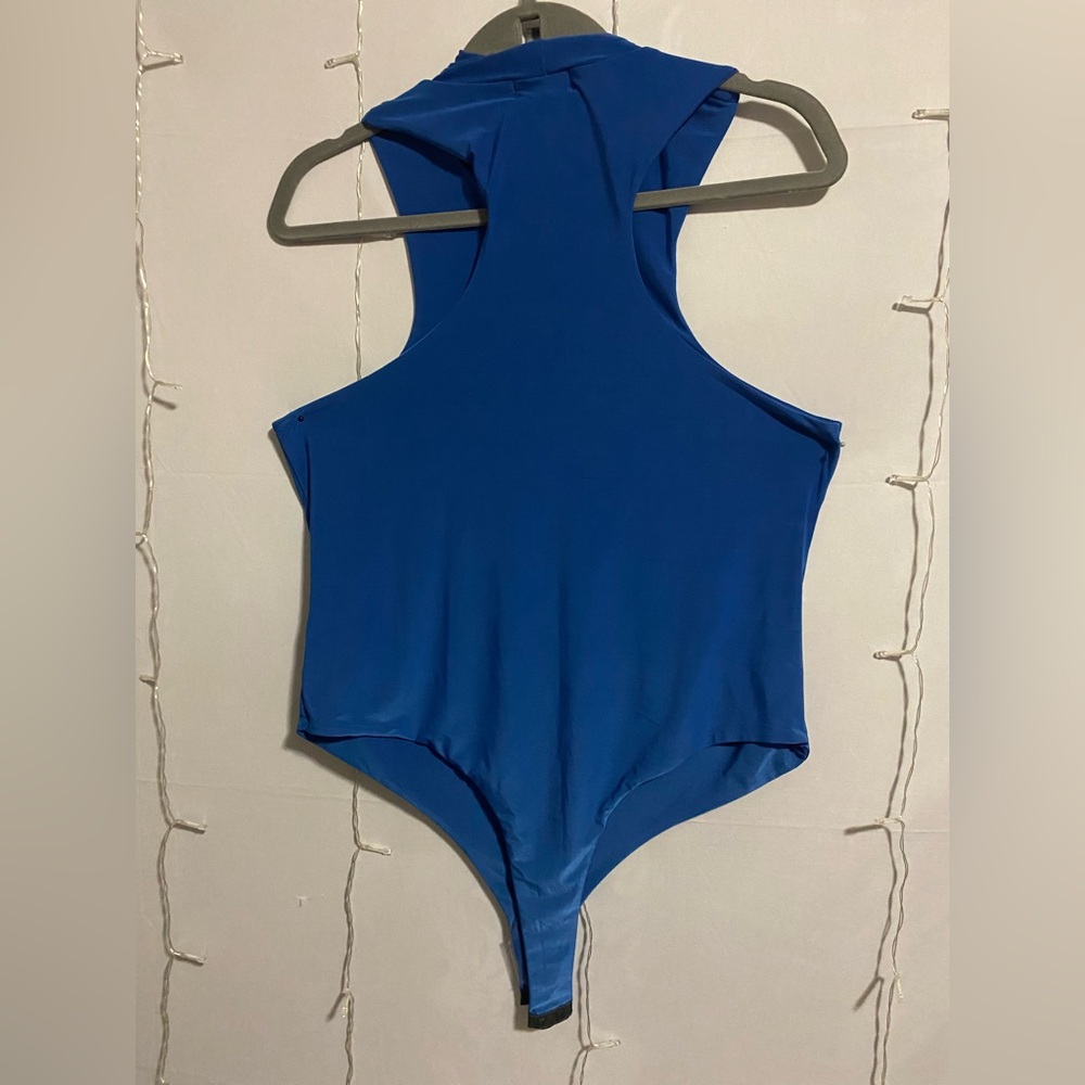bryn Walker is women’s size 12